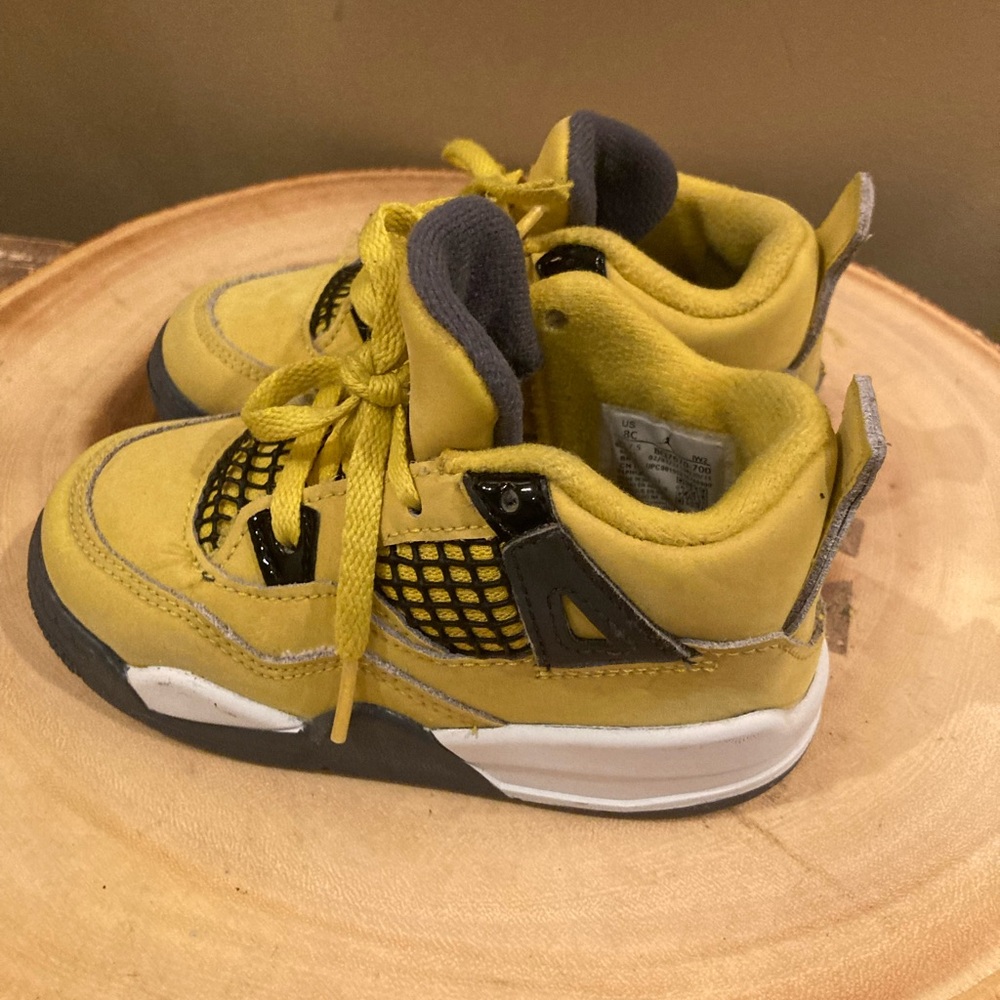 Nike Air Jordan 4 Retro TD 'Lightning' 2021‎  BQ7670-700  Toddler Size 8C
